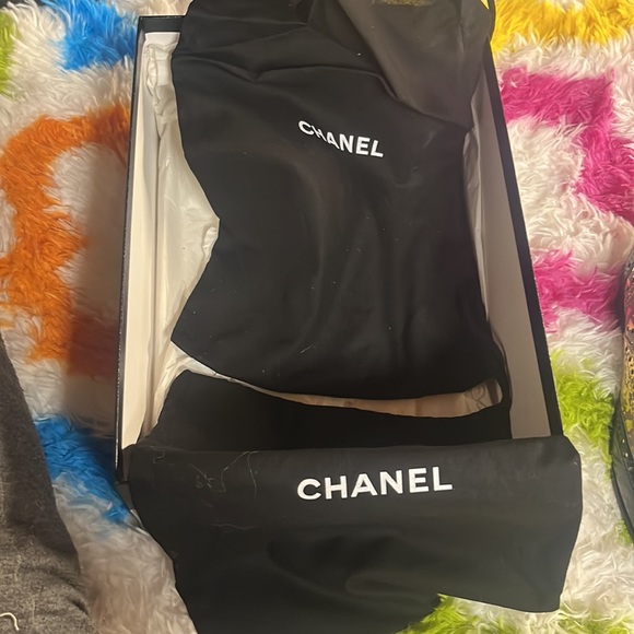 Chanel lace up gold and black shoes size 38 from the 2015 pre-spring collection - Picture 5 of 12